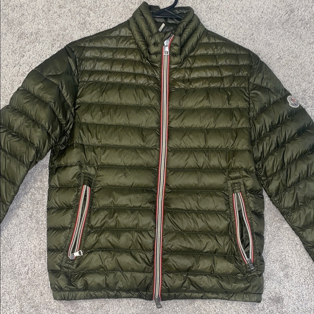 Men's Olive Green Puffer Jacket